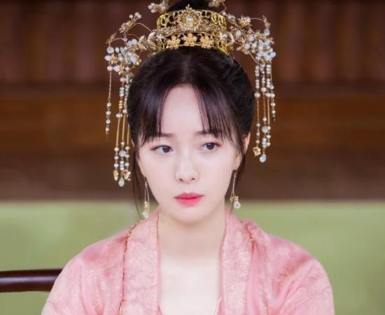 张首芳扮演者,首芳的扮演者(《御赐小仵作》中的演员没实力)