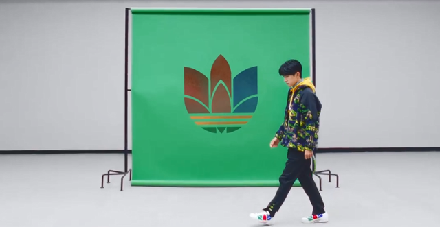 阿迪达斯标志图片，阿迪达斯旗下品牌有哪些logo（Adidas用了48年的三叶草LOGO）