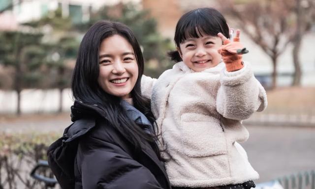 grownup，grownup的复数形式（记住：“你长大了”不是）