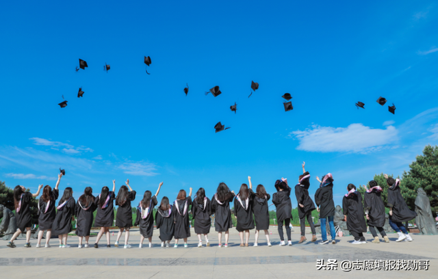 东华大学是211吗，上海东华大学是211吗（比有些985大学还牛气）