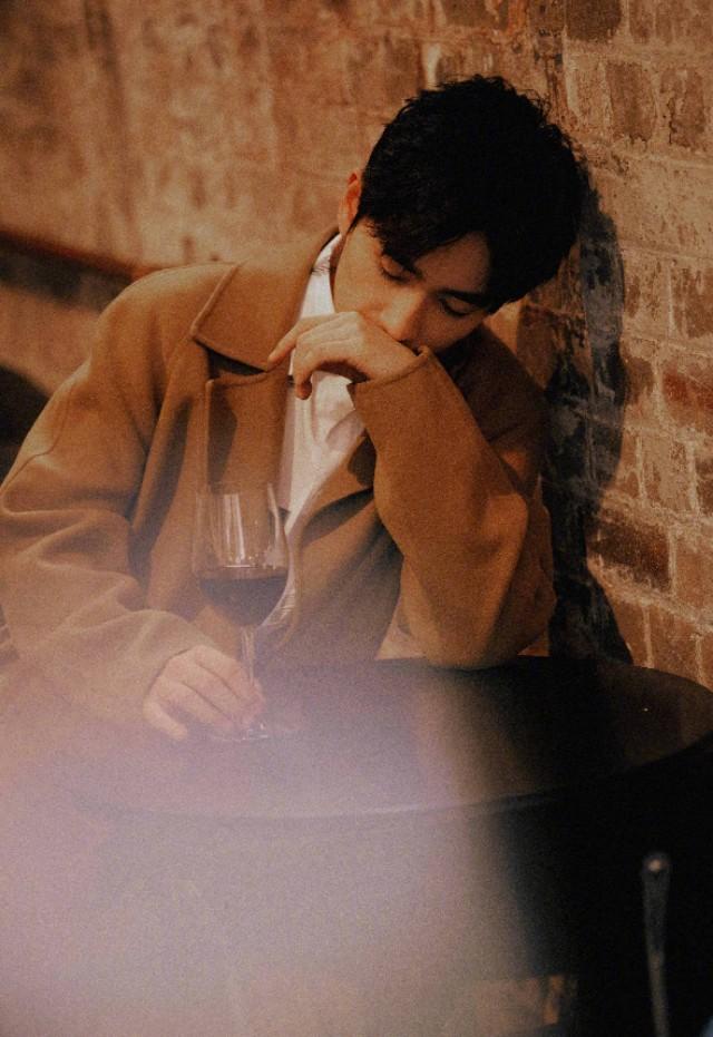 朱一龙壁纸♡，朱一龙高清壁纸图片（听说发朱一龙有很多人点赞）