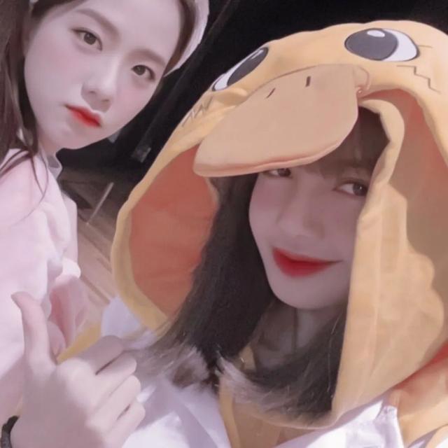 闺蜜四人头像一人一张，闺蜜四人头像微信（两人、四人都有哦）