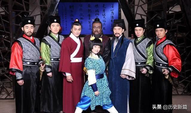 古代四大名捕故事，王朝、马汉、张龙、赵虎