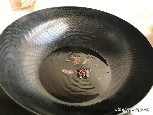 快鱼怎么做好吃，适合秋天吃的一道家常炖快鱼