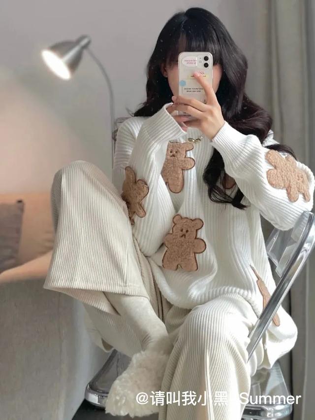 男士马丁靴配什么裤子，男士马丁靴配什么裤子衣服好看（冬天就该这么穿，显高又气质）
