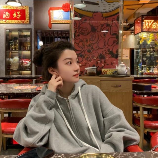 唯美头像女有气质，唯美气质女生头像 无论今天有多糟糕 明天空中还会有新的棉花糖 ٩(๑´0`๑)۶微信（女生头像，你搅散一池星光）