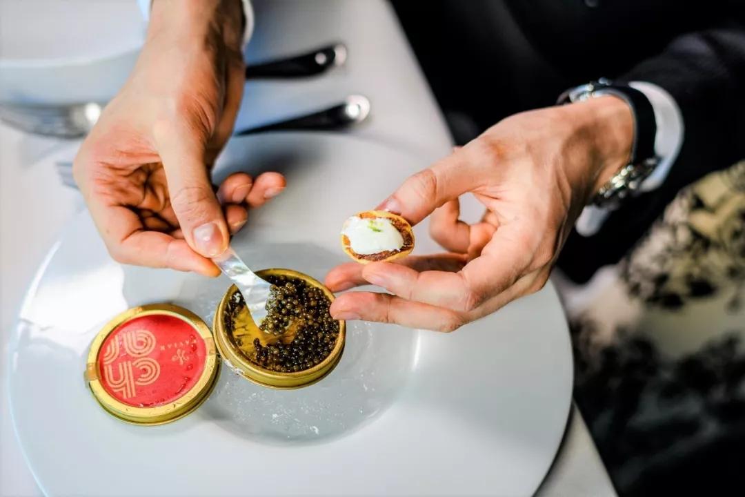 鳇呔子是什么梗，鱼子酱终极美食指南来了