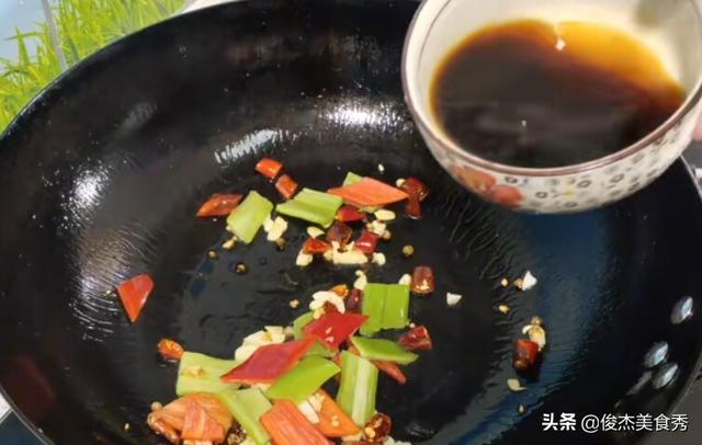 风味茄子的做法，风味茄子的做法图片（正宗鲁菜家常菜风味茄子的正确做法）