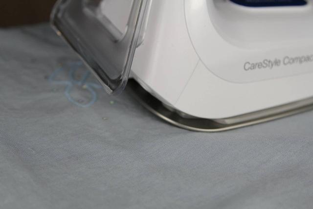 如何正确使用蒸汽电熨斗，电蒸汽熨斗怎么使用（一键熨烫蒸汽熨斗了解下）