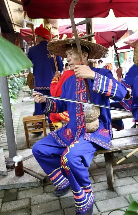 黎族乐器的介绍，黎族奇葩乐器知多少。你坚守在家