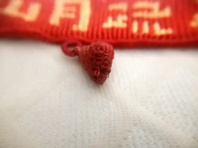 手工粽子怎么做简单又漂亮，手工五彩粽子制作方法（精致小巧的4角粽子）