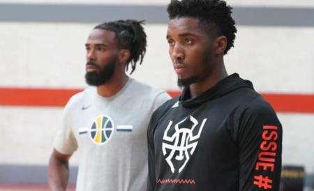 德隆威廉姆斯的后撤步转身上篮是如何完成的，不可以有停顿（康利于爵士的重要性）