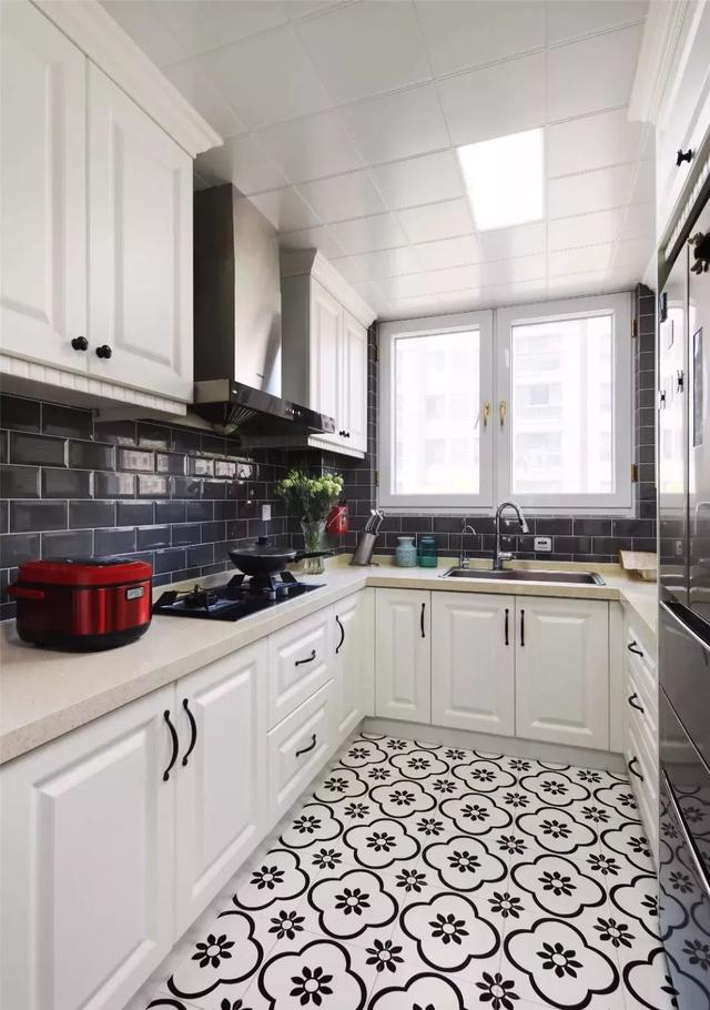 多层实木板的优缺点，多层实木板做衣柜好吗（定制橱柜，为何选择多层实木板）