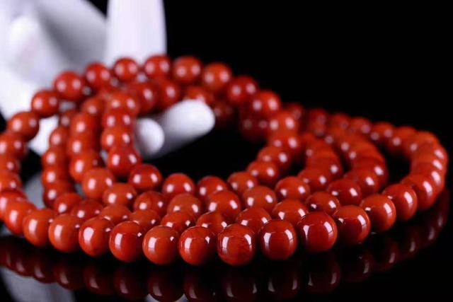 南红玛瑙啥样的算上品，什么样的南红珠子能称为极品