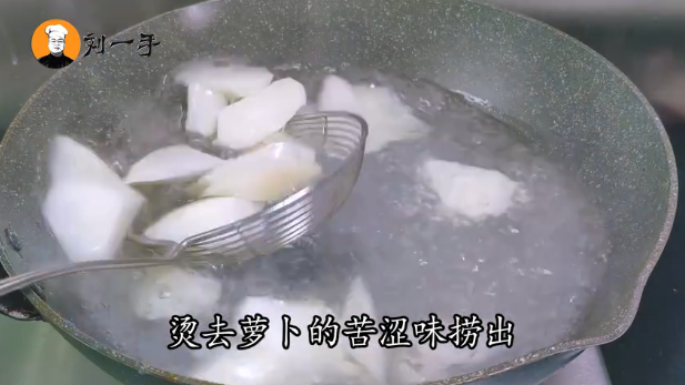 萝卜牛肉汤的做法，萝卜牛肉汤家常做法（牛肉萝卜汤家常做法）