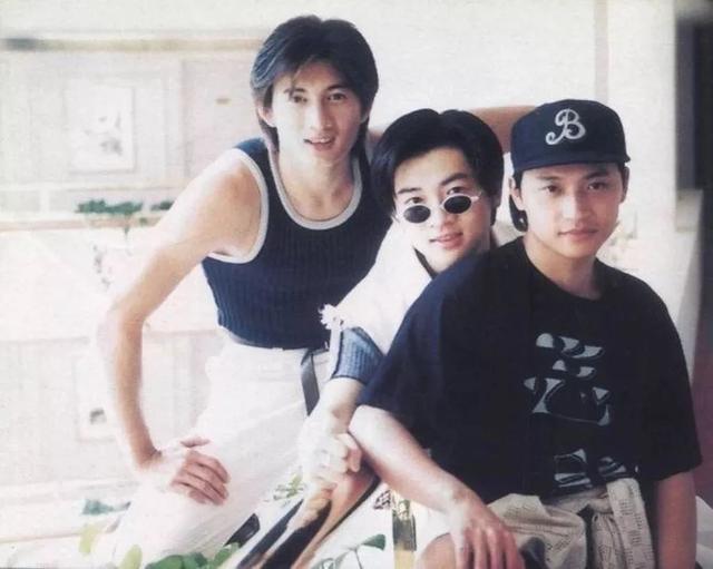 小虎队恩怨33年：吴奇隆苏有朋想起“二哥”的日子