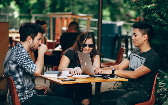 狱警是公务员吗，监狱的狱警是公务员吗（告诉你狱警是公务员吗）