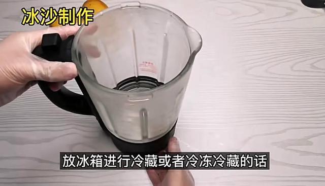 芒果冰沙怎么做最好吃，甜品店卖8元一份“芒果冰沙”