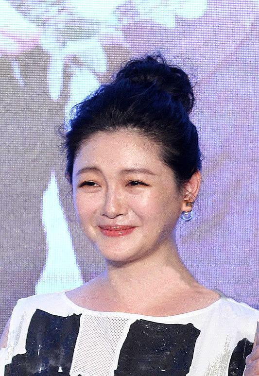 大s面相分析，大s五官分析（难怪大S与汪小菲会离婚）