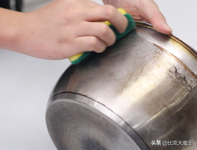 不锈钢清洗小妙招，不锈钢除锈有什么好方法（不用任何洗涤剂）
