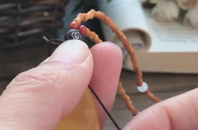 吊坠绳打结方法？教程图解，简单易学