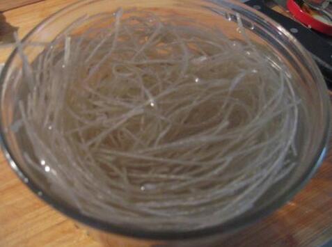 圖片[2]-【白菜燉粉條】做法步驟圖 “米飯殺手”孩子長個要多吃-起舞食譜網