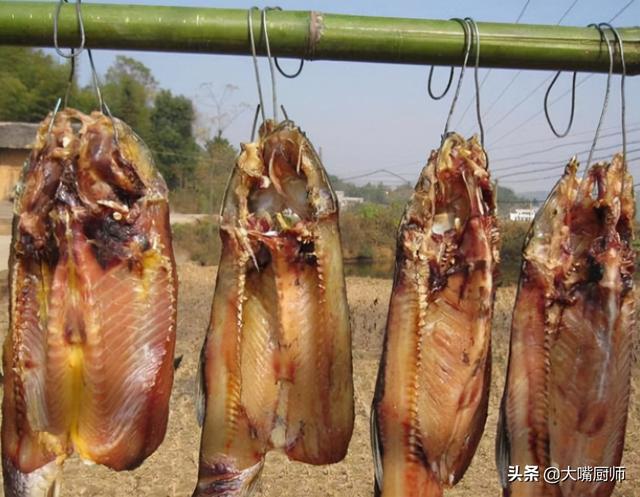 红烧腊鱼的做法，炒腊鱼的家常做法大全（腌腊鱼不能直接抹盐）