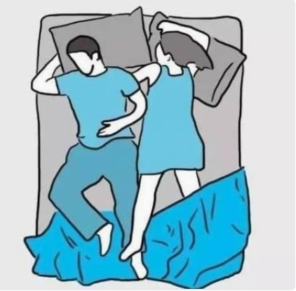 给你枕手臂的男人心理，男人胳膊给女人枕啥意思（就能看出他爱你的深浅程度）