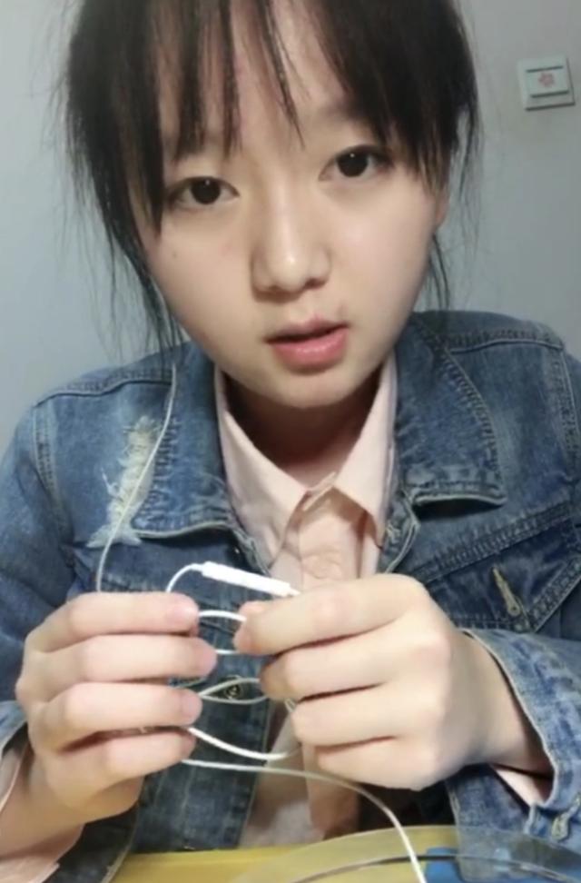 宝钗的扮演者是谁，宝钗的扮演者是谁啊（15岁脸颊发福神似李兰迪）