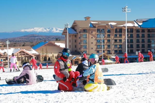 长白山旅游最佳时间，去长白山什么时候最佳（11月20日来滑雪就对了）