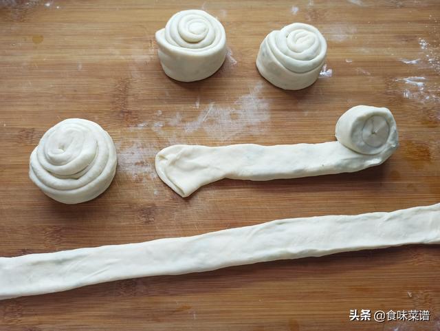 各种烙饼的做法，各种烙饼的做法大全（“末伏烙饼摊鸡蛋”）