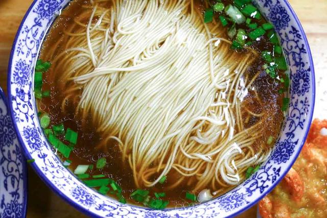 苏州特色美食排行榜前十名，苏州小吃排行榜前十名（盘点人间天堂苏州的各种美味佳肴）
