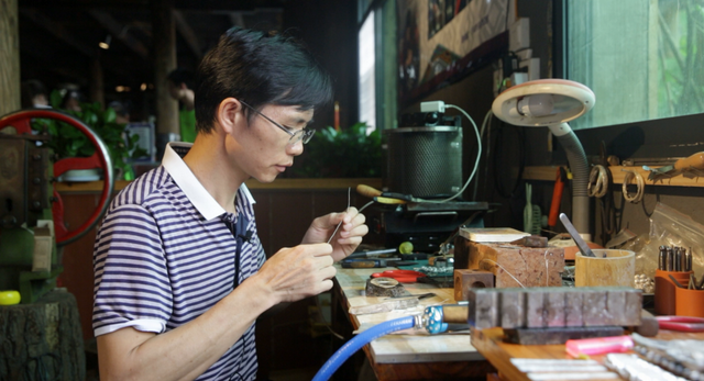 广西苗族概述，广西省主要的少数民族是（在融水，寻找苗族人的工艺之魂）