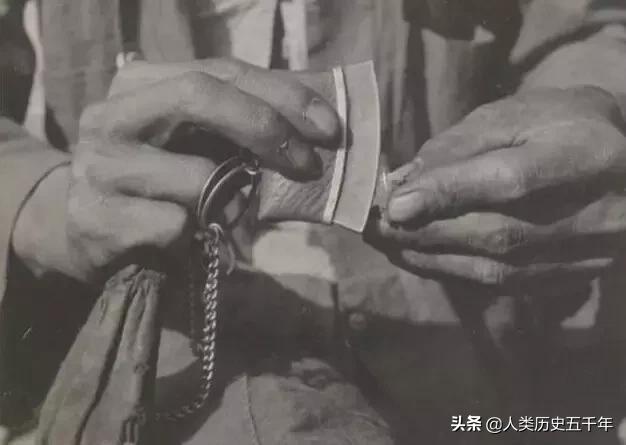 打火石是什么材料，古代打火石是什么材料（古人用的打火机——火镰）