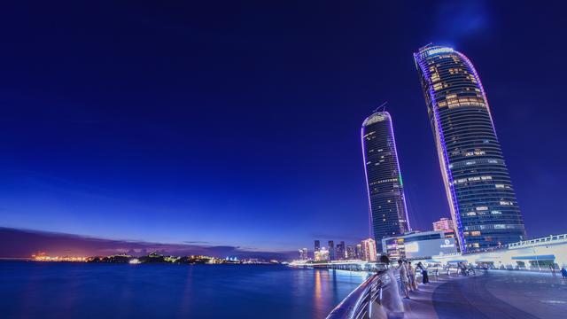 厦门双子塔多少层,厦门双子塔层高是多少