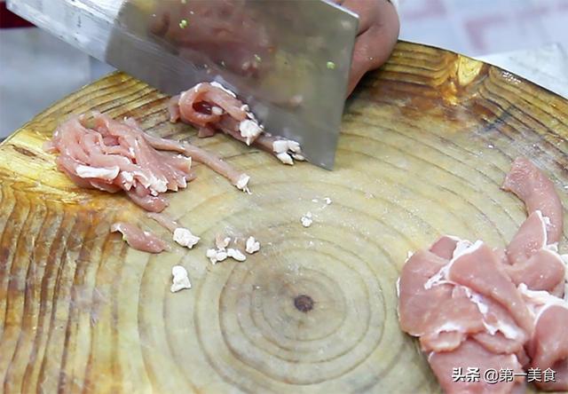 长豆角炒肉的做法，长豆角炒肉的做法怎么做好吃（饭店的豆角炒肉丝为啥好吃）