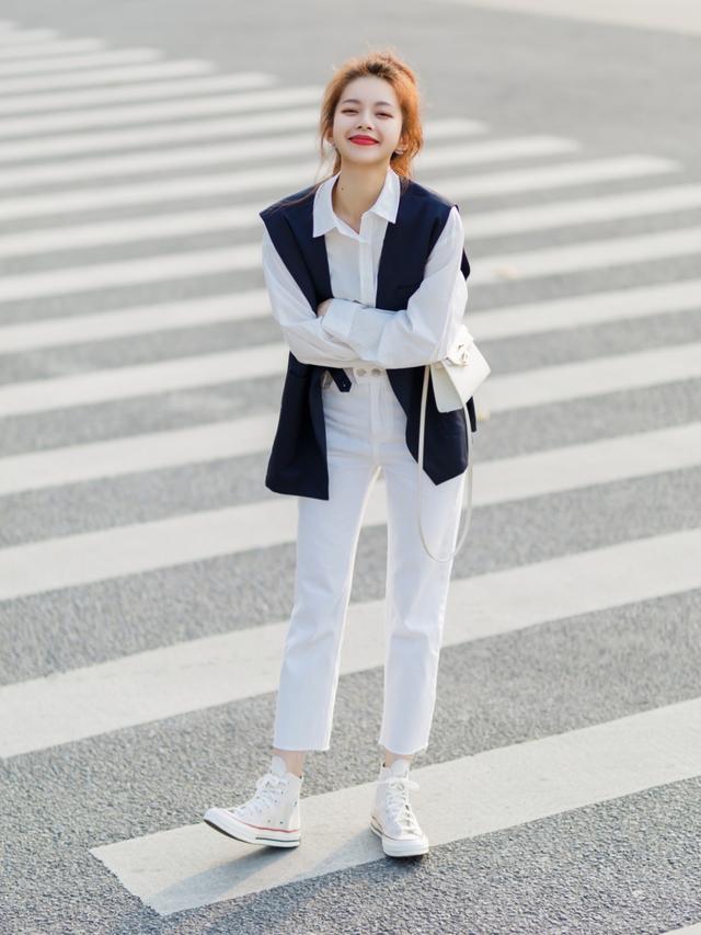 拍照造型怎么摆，拍照片怎么摆造型（摆对一个比一个漂亮）