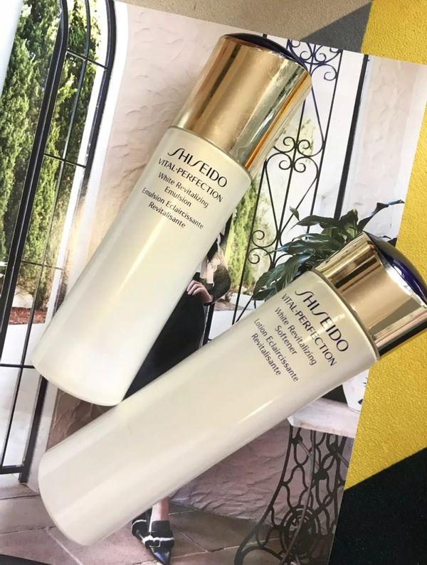 自然堂适合什么年龄段用，自然堂适合什么年龄段的人用（公认好用的5款“抗衰老乳液”）