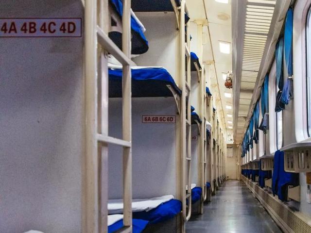 硬卧和软卧的区别图，硬卧和软卧的区别（生活小常识：软卧并不软）