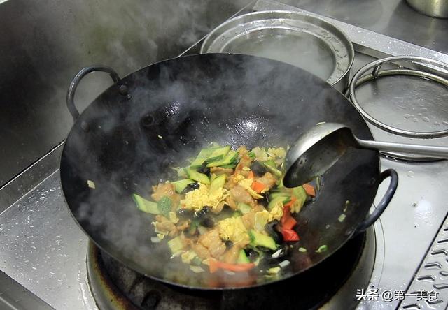 木须肉的家常做法，木须肉的家常做法图片（木须肉要不要先上浆）