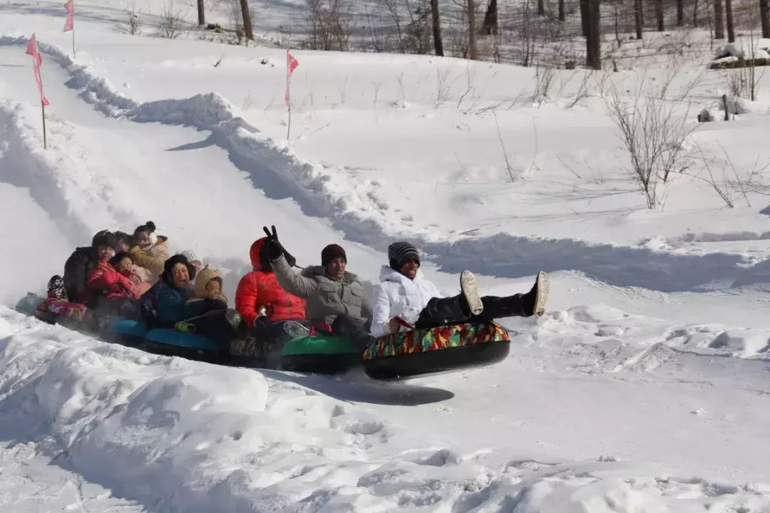 雪乡在哪，雪乡在哪个机场（雪乡的孪生兄弟——雪村）