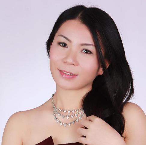 王冼平有几任老公，王冼平（一个\