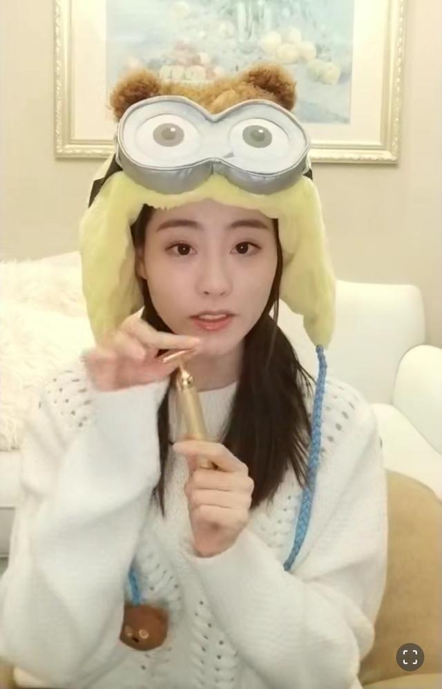 如何正确使用美容棒，美容棒配合什么使用（原来女明星是靠这13种方法去水肿）