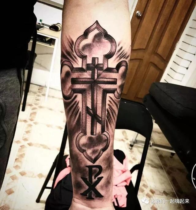 戴十字架有什么禁忌，戴十字架的忌讳和讲究（十字架——不只是种信仰）