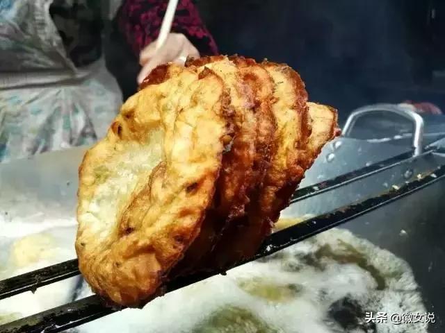 油蛤蟆怎么做才好吃，安徽临泉经典美食不吃遍绝不罢休