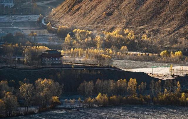 丁真老家在哪里，丁真家住哪里（丁真的老家甘孜，早该爆红了）