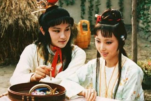 我国四大古典小说，中国四大名著是哪几个（我国四大古典小说其中之一是( )的《红楼梦》）