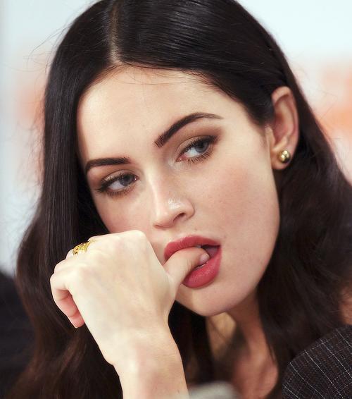 变形金刚女主角名字，变形金刚5女主角（“变形金刚最美女主”因说这句话被辞退消失）