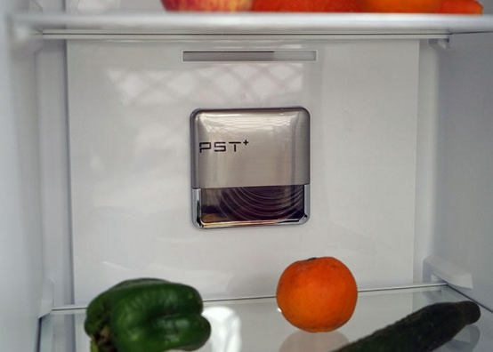 美的双开门冰箱，美的双开门冰箱有什么特点（美的急速净味冰箱）