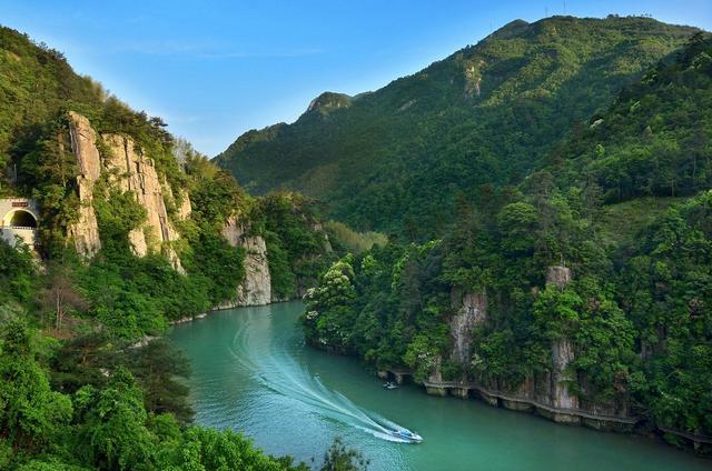 杭州有哪些旅游景点，杭州旅游景点有哪些（浙江省杭州市4A、5A级旅游景区名录）